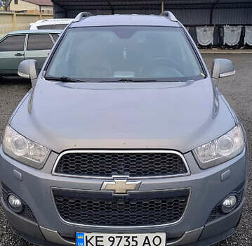 Серый Шевроле Каптива, объемом двигателя 2.38 л и пробегом 253 тыс. км за 10000 $, фото 1 на Automoto.ua