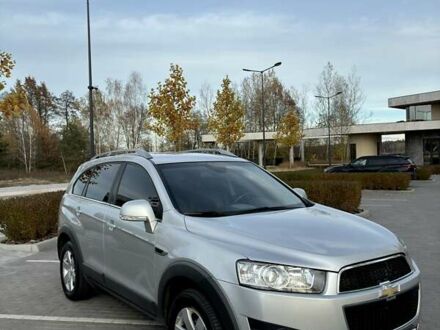 Шевроле Каптива 2011 в Ирпене на Automoto.ua Серый Шевроле Каптива, объемом двигателя 2.38 л и пробегом 117 тыс. км за 11900 $, фото 1 на Automoto.ua