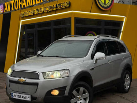 Сірий Шевроле Каптіва, об'ємом двигуна 2.38 л та пробігом 225 тис. км за 9999 $, фото 1 на Automoto.ua