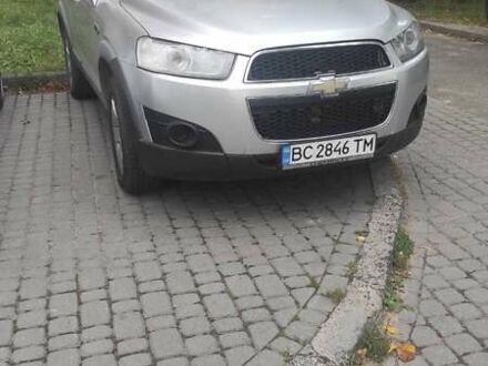 Серый Шевроле Каптива, объемом двигателя 2.23 л и пробегом 317 тыс. км за 10500 $, фото 1 на Automoto.ua