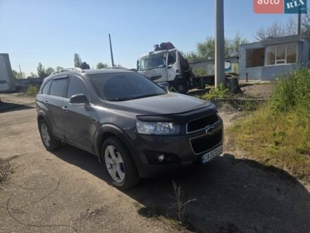 Сірий Шевроле Каптіва, об'ємом двигуна 3 л та пробігом 230 тис. км за 9700 $, фото 1 на Automoto.ua