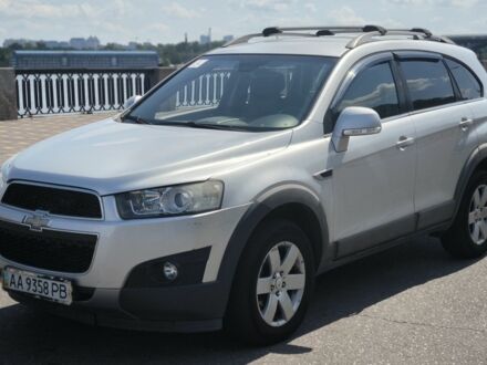 Серый Шевроле Каптива, объемом двигателя 2.2 л и пробегом 183 тыс. км за 10106 $, фото 1 на Automoto.ua
