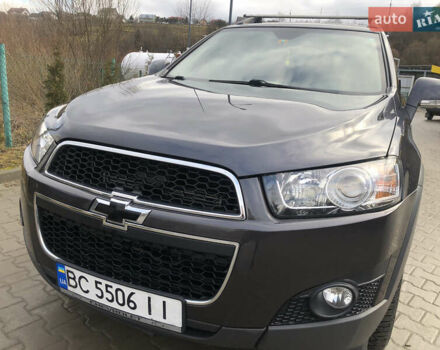 Серый Шевроле Каптива, объемом двигателя 2.2 л и пробегом 278 тыс. км за 9600 $, фото 1 на Automoto.ua