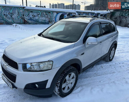 Серый Шевроле Каптива, объемом двигателя 2.23 л и пробегом 183 тыс. км за 9500 $, фото 1 на Automoto.ua