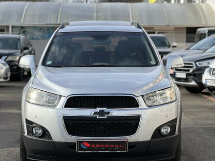 Серый Шевроле Каптива, объемом двигателя 2.2 л и пробегом 150 тыс. км за 12500 $, фото 1 на Automoto.ua