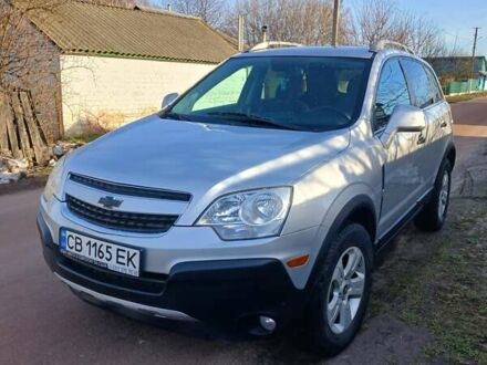 Серый Шевроле Каптива, объемом двигателя 2.38 л и пробегом 287 тыс. км за 9000 $, фото 1 на Automoto.ua