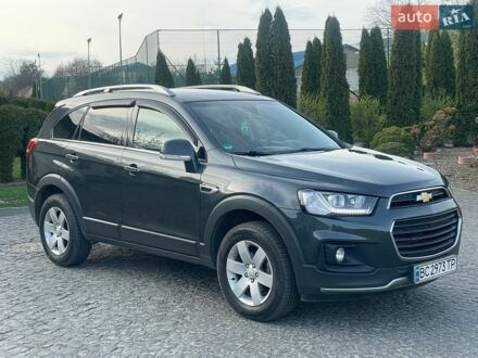 Сірий Шевроле Каптіва, об'ємом двигуна 2.4 л та пробігом 162 тис. км за 14800 $, фото 1 на Automoto.ua