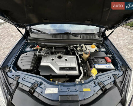 Синій Шевроле Каптіва, об'ємом двигуна 2.4 л та пробігом 333 тис. км за 7500 $, фото 20 на Automoto.ua