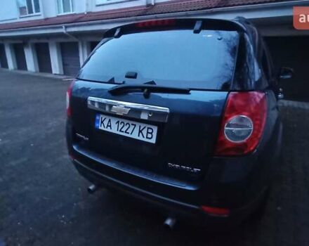 Синій Шевроле Каптіва, об'ємом двигуна 2 л та пробігом 190 тис. км за 10000 $, фото 4 на Automoto.ua