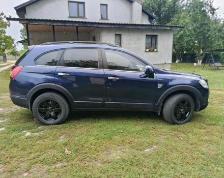 Синий Шевроле Каптива, объемом двигателя 2 л и пробегом 280 тыс. км за 7600 $, фото 1 на Automoto.ua