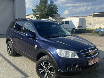 Шевроле Каптіва 2007 у Луцьку на Automoto.ua Синій Шевроле Каптіва, об'ємом двигуна 2.4 л та пробігом 208 тис. км за 8300 $, фото 1 на Automoto.ua