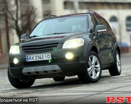 Зеленый Шевроле Каптива, объемом двигателя 2.4 л и пробегом 260 тыс. км за 7300 $, фото 1 на Automoto.ua