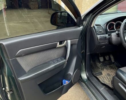 Зеленый Шевроле Каптива, объемом двигателя 2.4 л и пробегом 250 тыс. км за 7500 $, фото 10 на Automoto.ua