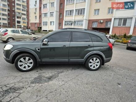 Зеленый Шевроле Каптива, объемом двигателя 3.2 л и пробегом 231 тыс. км за 8000 $, фото 1 на Automoto.ua