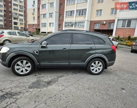 Зеленый Шевроле Каптива, объемом двигателя 3.2 л и пробегом 231 тыс. км за 8000 $, фото 1 на Automoto.ua