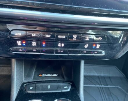 Білий Шевроле Чєвєттє, об'ємом двигуна 0 л та пробігом 12 тис. км за 25000 $, фото 10 на Automoto.ua