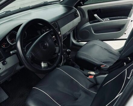 Серый Шевроле Чеветте, объемом двигателя 1.6 л и пробегом 400 тыс. км за 3800 $, фото 2 на Automoto.ua