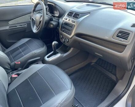 Белый Шевроле Кобальт, объемом двигателя 1.49 л и пробегом 18 тыс. км за 10999 $, фото 21 на Automoto.ua