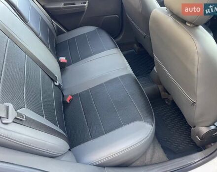 Белый Шевроле Кобальт, объемом двигателя 1.49 л и пробегом 18 тыс. км за 10999 $, фото 23 на Automoto.ua