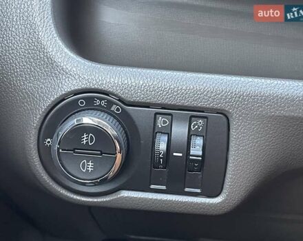 Белый Шевроле Кобальт, объемом двигателя 1.49 л и пробегом 18 тыс. км за 10900 $, фото 19 на Automoto.ua