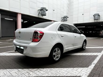 Білий Шевроле Кобальт, об'ємом двигуна 1.5 л та пробігом 104 тис. км за 6998 $, фото 1 на Automoto.ua