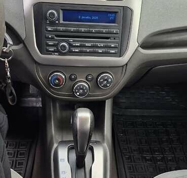 Червоний Шевроле Кобальт, об'ємом двигуна 1.49 л та пробігом 79 тис. км за 9500 $, фото 14 на Automoto.ua