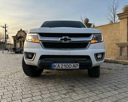 Белый Шевроле Колорадо, объемом двигателя 2.5 л и пробегом 47 тыс. км за 15400 $, фото 3 на Automoto.ua