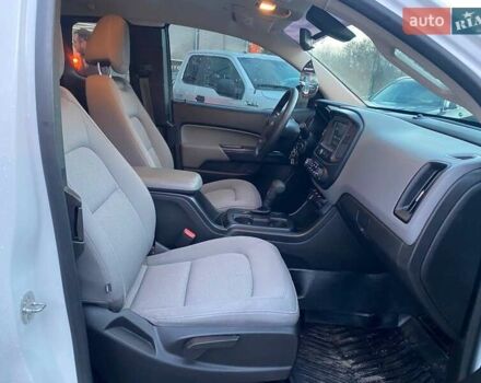 Белый Шевроле Колорадо, объемом двигателя 2.46 л и пробегом 55 тыс. км за 16900 $, фото 23 на Automoto.ua