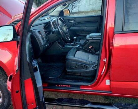 Красный Шевроле Колорадо, объемом двигателя 3.6 л и пробегом 108 тыс. км за 26000 $, фото 5 на Automoto.ua