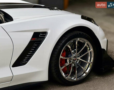 Белый Шевроле Корвет, объемом двигателя 6.2 л и пробегом 36 тыс. км за 75000 $, фото 12 на Automoto.ua