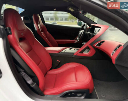 Белый Шевроле Корвет, объемом двигателя 6.2 л и пробегом 36 тыс. км за 75000 $, фото 22 на Automoto.ua