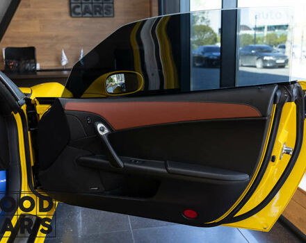 Желтый Шевроле Корвет, объемом двигателя 6.2 л и пробегом 43 тыс. км за 36000 $, фото 62 на Automoto.ua