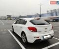 Белый Шевроле Круз, объемом двигателя 1.8 л и пробегом 128 тыс. км за 5700 $, фото 2 на Automoto.ua
