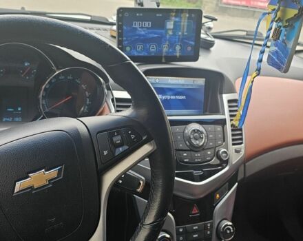 Белый Шевроле Круз, объемом двигателя 1.8 л и пробегом 242 тыс. км за 7300 $, фото 5 на Automoto.ua