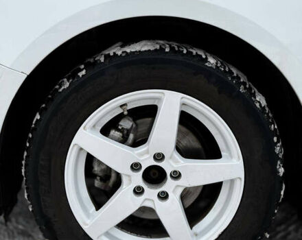 Белый Шевроле Круз, объемом двигателя 1.8 л и пробегом 248 тыс. км за 6500 $, фото 7 на Automoto.ua