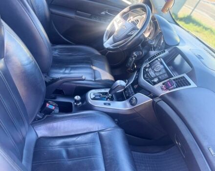 Белый Шевроле Круз, объемом двигателя 1.8 л и пробегом 136 тыс. км за 7300 $, фото 6 на Automoto.ua