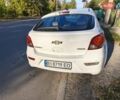 Белый Шевроле Круз, объемом двигателя 1.69 л и пробегом 195 тыс. км за 8100 $, фото 1 на Automoto.ua