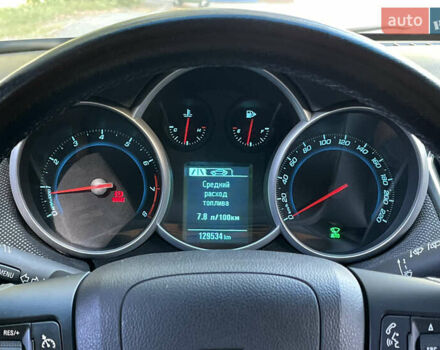 Белый Шевроле Круз, объемом двигателя 1.8 л и пробегом 129 тыс. км за 7990 $, фото 13 на Automoto.ua