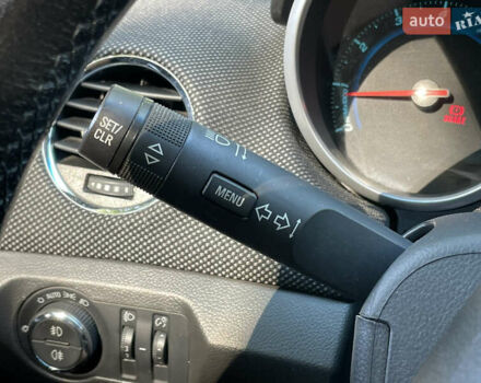 Белый Шевроле Круз, объемом двигателя 1.8 л и пробегом 129 тыс. км за 7990 $, фото 16 на Automoto.ua