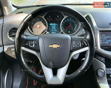 Белый Шевроле Круз, объемом двигателя 1.8 л и пробегом 129 тыс. км за 7990 $, фото 12 на Automoto.ua