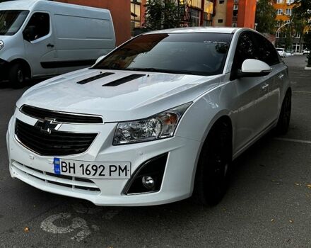 Белый Шевроле Круз, объемом двигателя 1.8 л и пробегом 185 тыс. км за 5700 $, фото 1 на Automoto.ua