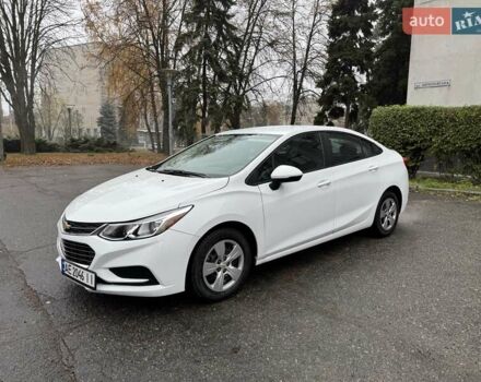 Белый Шевроле Круз, объемом двигателя 1.4 л и пробегом 145 тыс. км за 8900 $, фото 6 на Automoto.ua