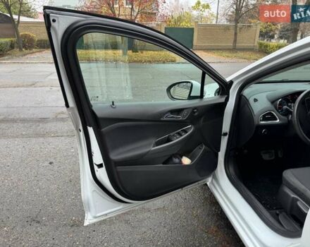 Белый Шевроле Круз, объемом двигателя 1.4 л и пробегом 145 тыс. км за 8900 $, фото 10 на Automoto.ua