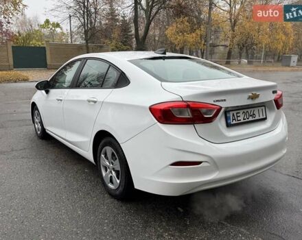 Белый Шевроле Круз, объемом двигателя 1.4 л и пробегом 145 тыс. км за 8900 $, фото 4 на Automoto.ua