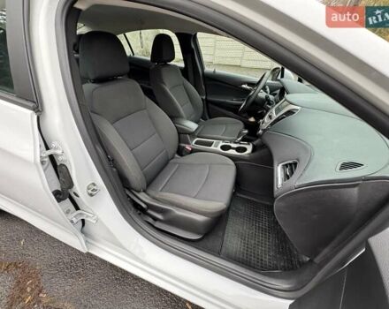 Белый Шевроле Круз, объемом двигателя 1.4 л и пробегом 145 тыс. км за 8900 $, фото 15 на Automoto.ua