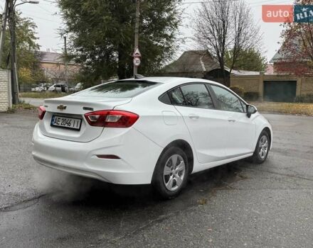 Белый Шевроле Круз, объемом двигателя 1.4 л и пробегом 145 тыс. км за 8900 $, фото 2 на Automoto.ua