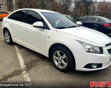 Белый Шевроле Круз, объемом двигателя 1.6 л и пробегом 130 тыс. км за 6200 $, фото 9 на Automoto.ua