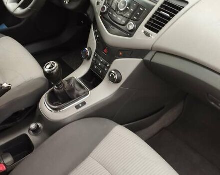 Білий Шевроле Круз, об'ємом двигуна 1.6 л та пробігом 139 тис. км за 6500 $, фото 8 на Automoto.ua