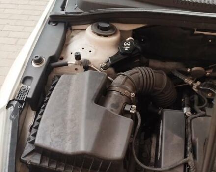 Білий Шевроле Круз, об'ємом двигуна 1.6 л та пробігом 139 тис. км за 6500 $, фото 24 на Automoto.ua