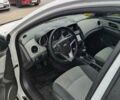 Белый Шевроле Круз, объемом двигателя 1.8 л и пробегом 400 тыс. км за 5250 $, фото 3 на Automoto.ua